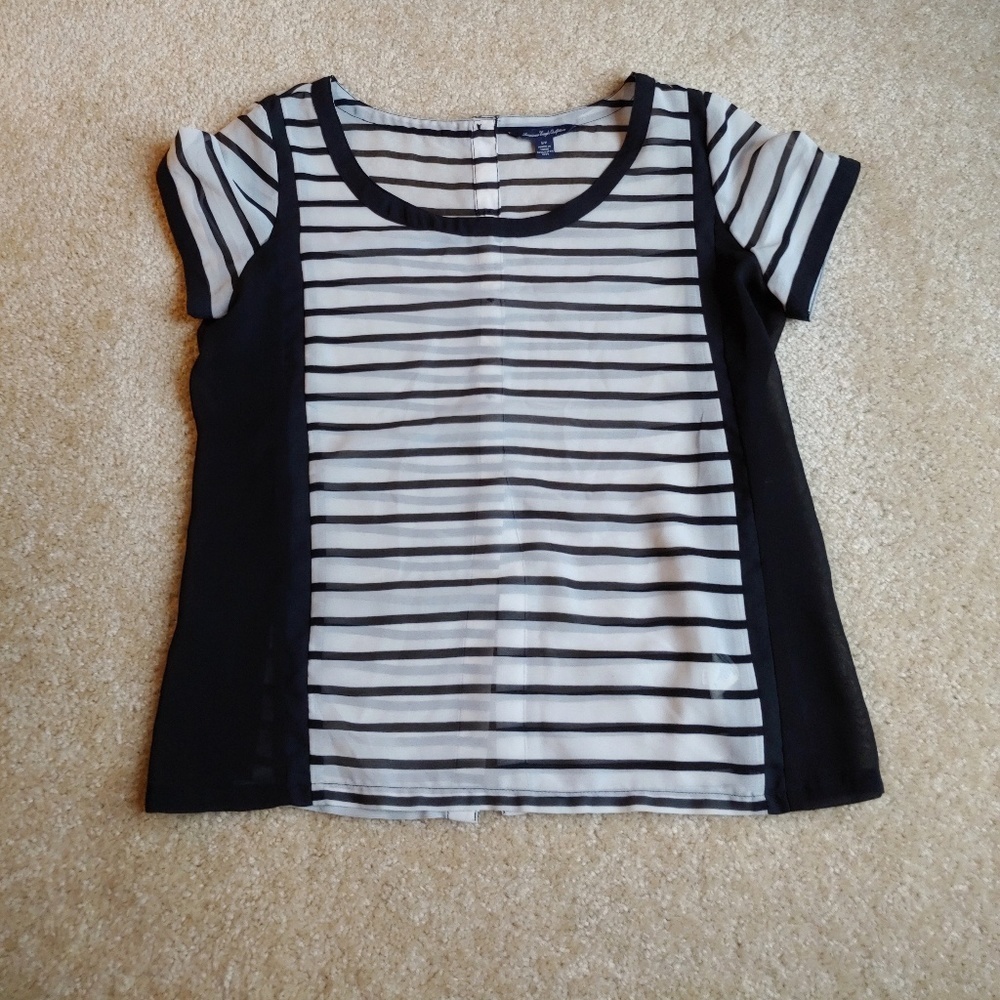 American eagle blank and white semi sheer blouse
